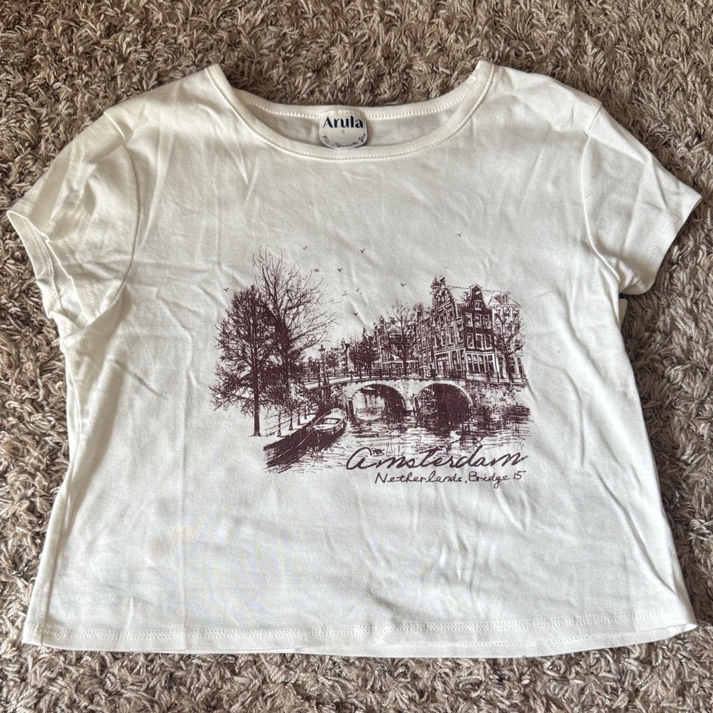 Graphic baby tee